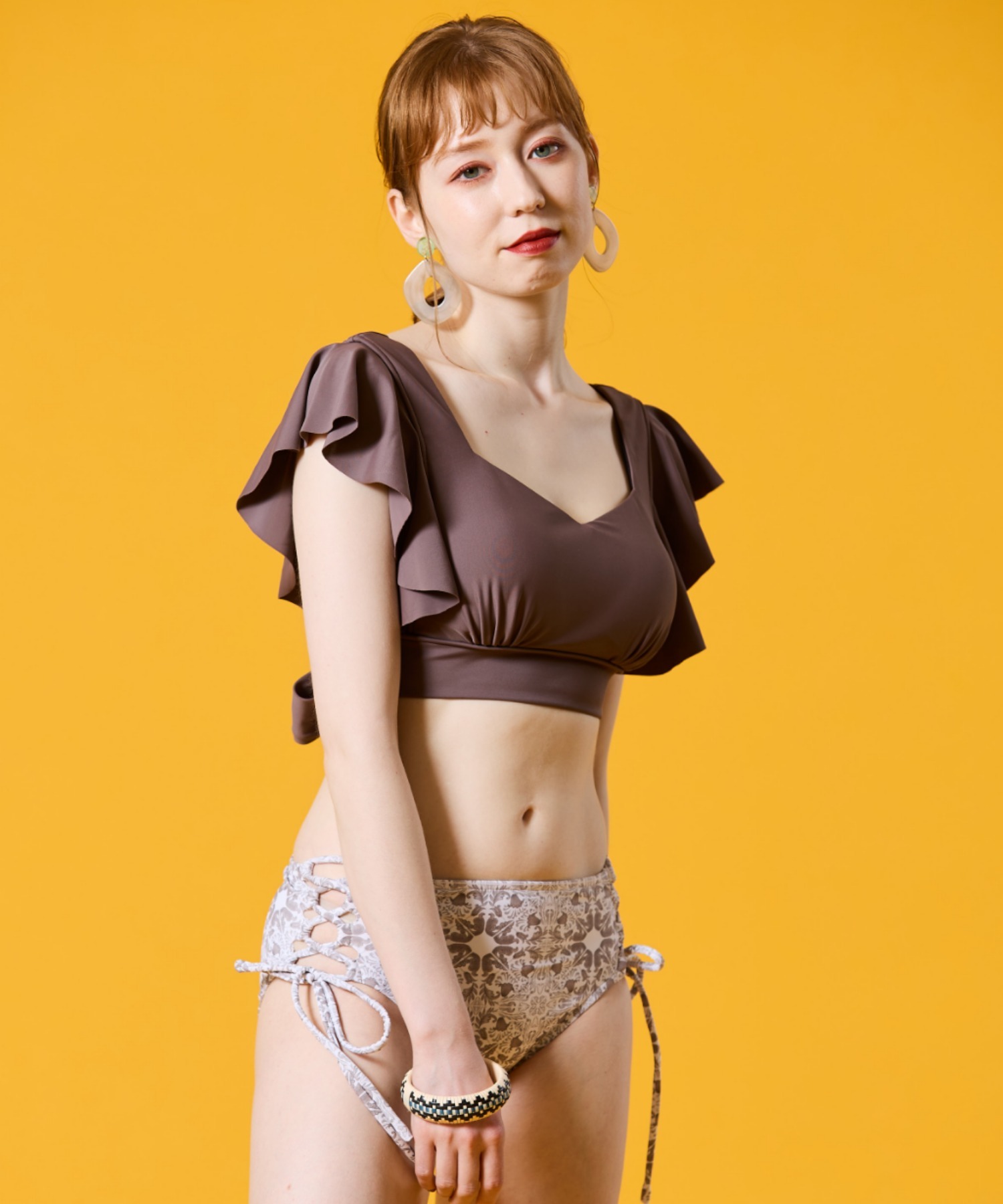 送料込・まとめ買い 【2023年新作】ラッフルフリルビキニタイル柄【LIP