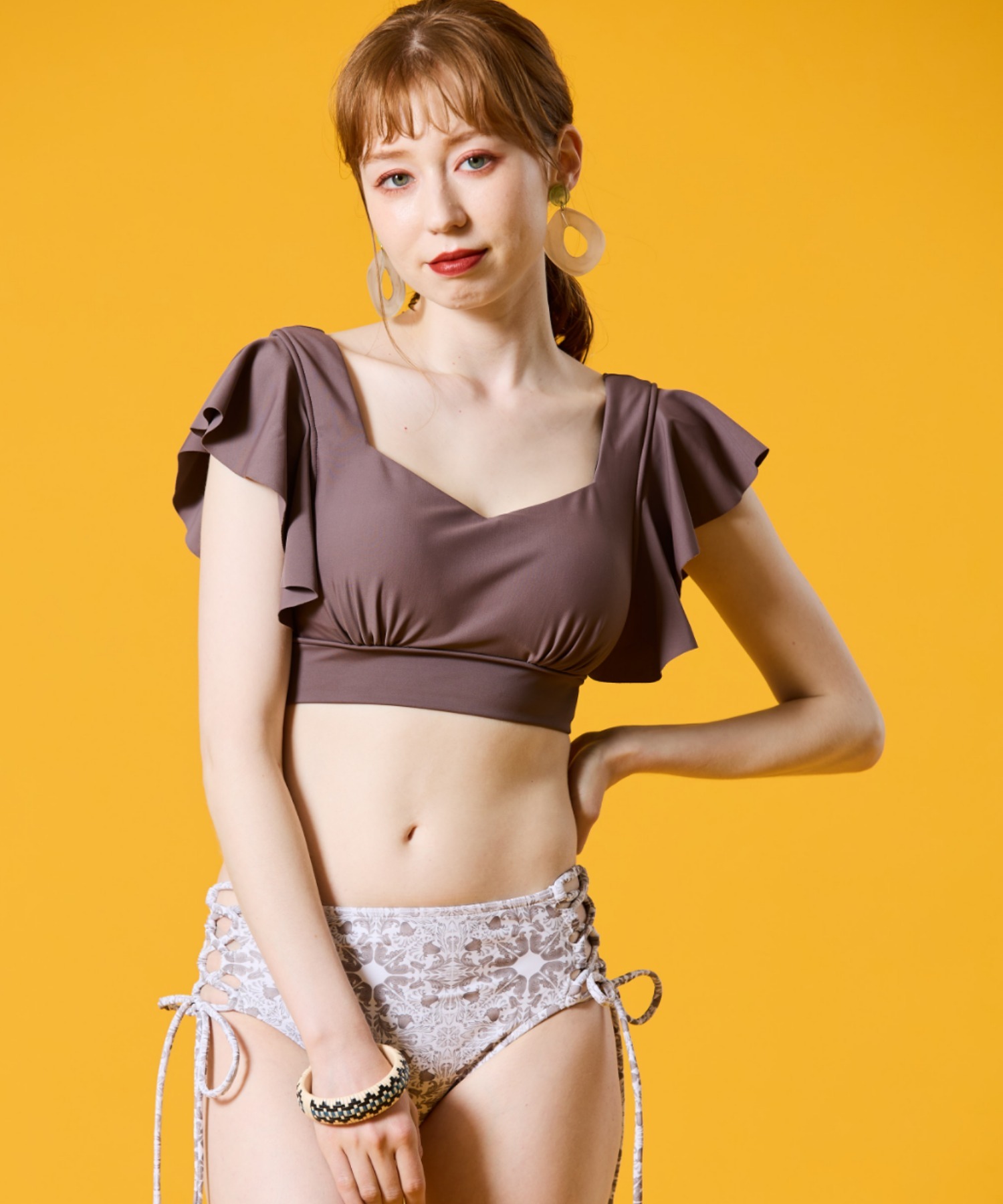 送料込・まとめ買い 【2023年新作】ラッフルフリルビキニタイル柄【LIP