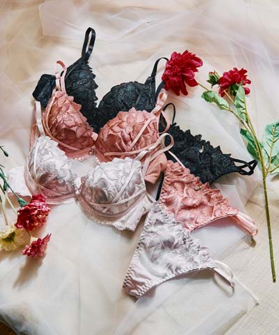 ブラジャー&ショーツセットの売れ筋ランキング！人気の水着・下着