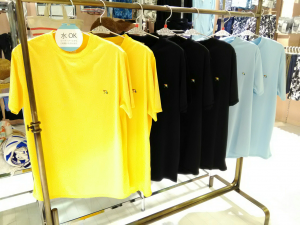 メンズTシャツ4色