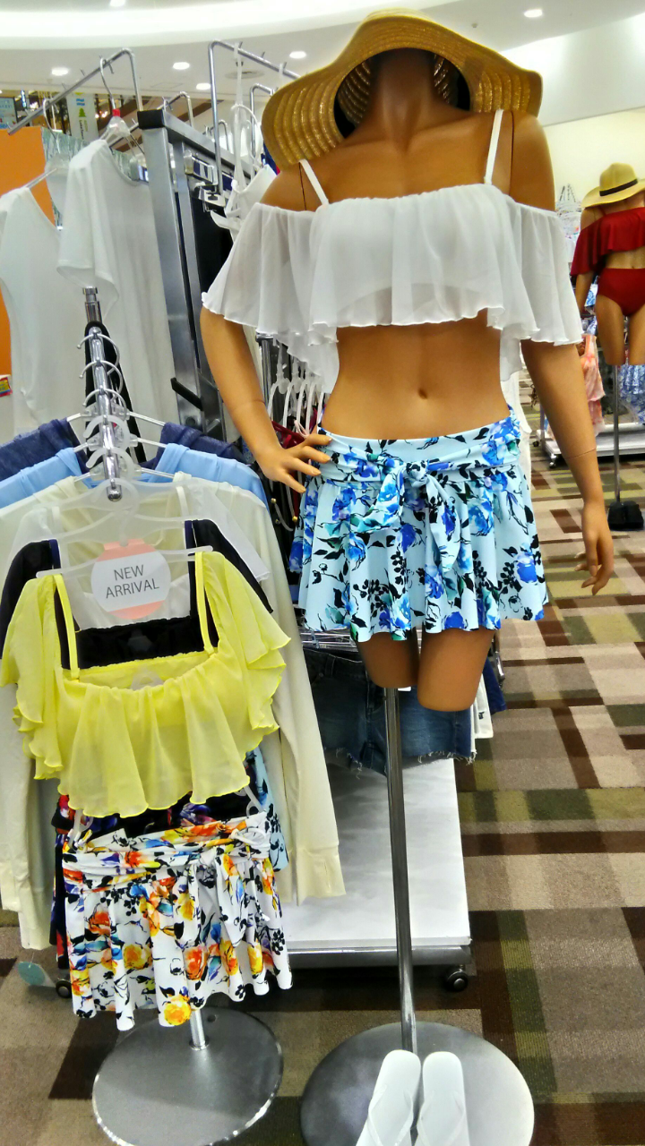 レイクタウンkaze 時の広場店 オフショルダー３点セット 日本最大級の水着が揃うai アイ スクウェア