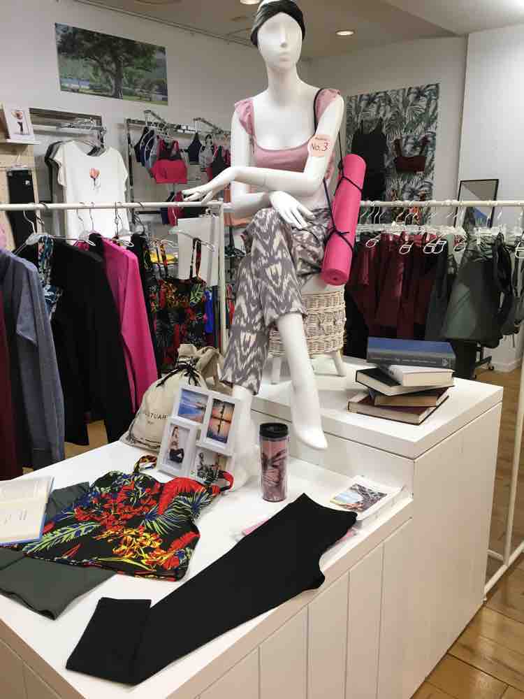 名古屋パルコ南館8階 Yoga Shop 日本最大級の水着が揃うai アイ スクウェア