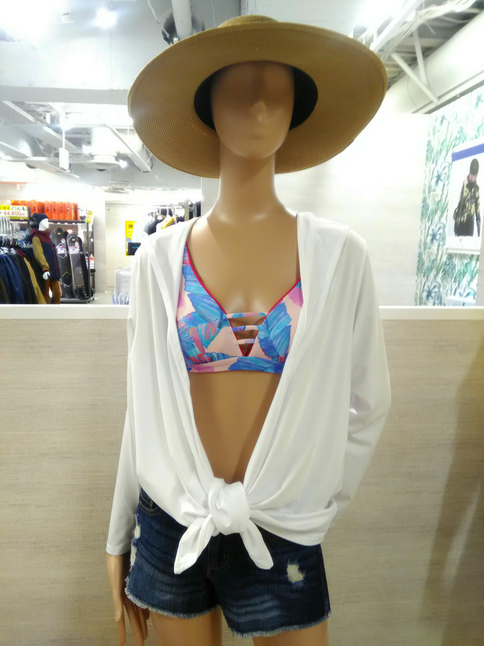 西武渋谷モヴィーダ店 紫外線カットパーカー 日本最大級の水着が揃うai アイ スクウェア