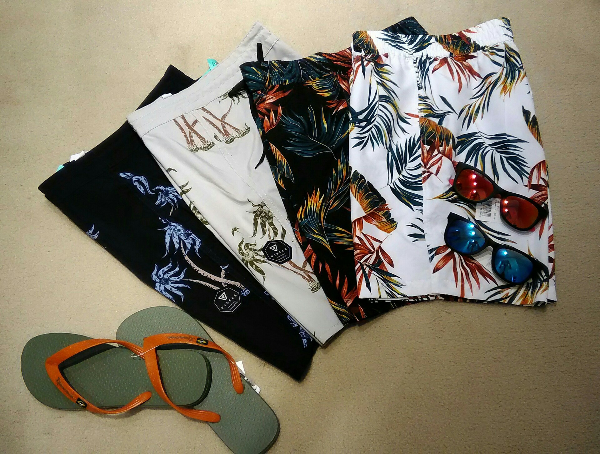 西武渋谷 日本最大級の水着が揃うai アイ スクウェア