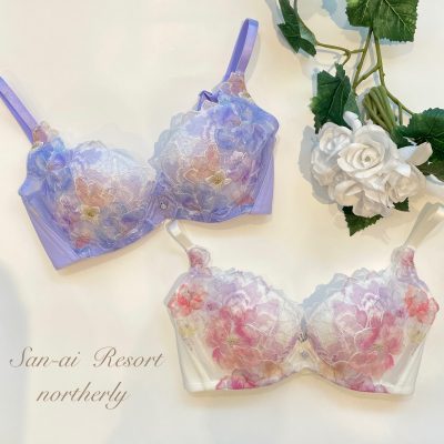 博多マルイ】ハグするブラの新色入荷しました！ - 日本最大級の水着が