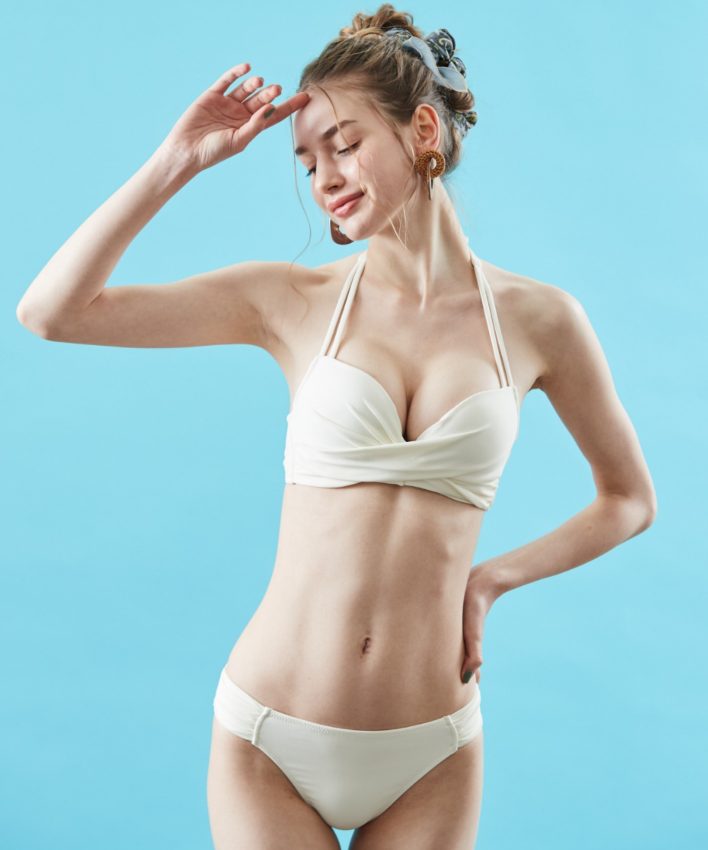 梅田HEPFIVE店】盛れるシンプルビキニ！ - 日本最大級の水着が揃うAi