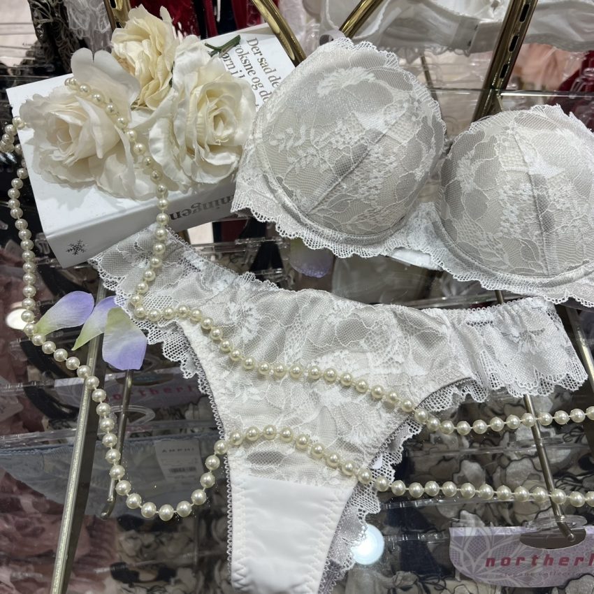 ひろブラページ 梅田HEPFIVE店】盛れるノンワイヤーブラ新作が入荷！ - 日本最大