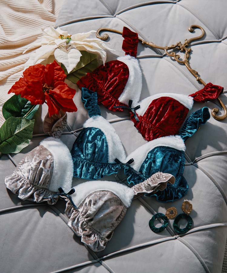 サンシャインシティアルパ店】新作♡クリスマスサンタ三角ブラジャー