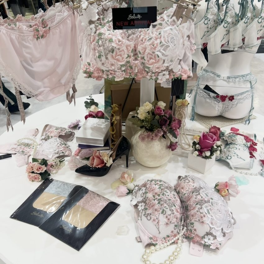 梅田HEPFIVE店】サルート新作が入荷！ - 日本最大級の水着が揃うAi