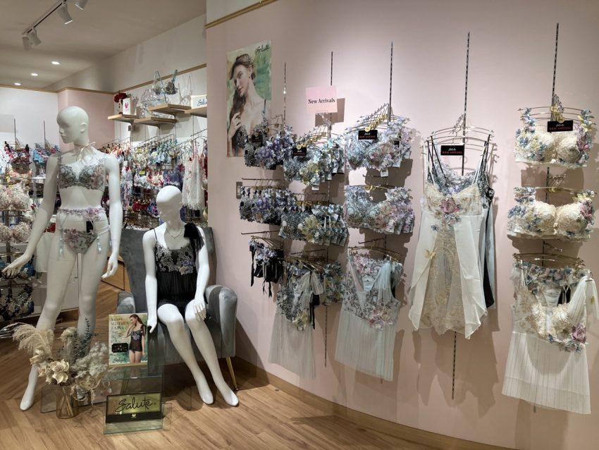 マルートとやま店】サルート新作入荷しました！！ - 日本最大級の水着