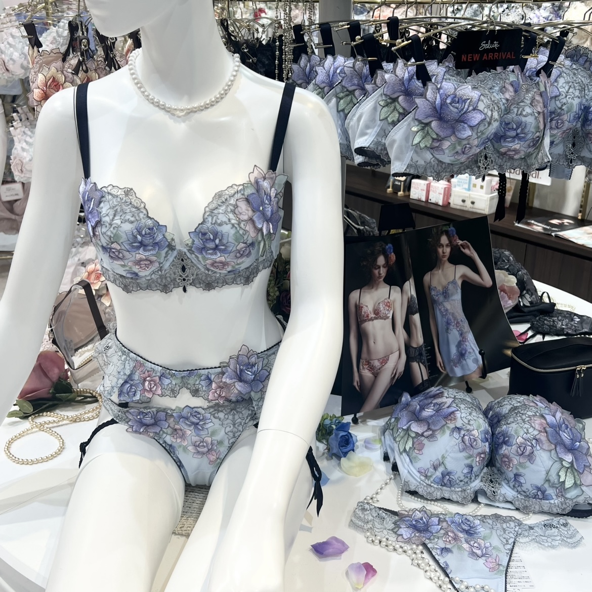 梅田HEPFIVE店】サルート新作が入荷！ - 日本最大級の水着が揃う