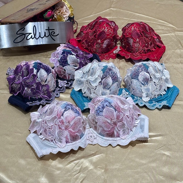 サルート【エミールガレ】E65&ソングM 29 店舗限定 エミール・ガレ☆限定発売☆サルート☆新品☆ブラ☆ソング☆M☆最新作