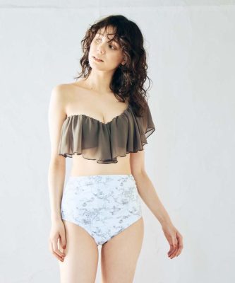 SHIBUYA109店】【楽盛り水着】 ワンショルフリルワイヤービキニ - 日本